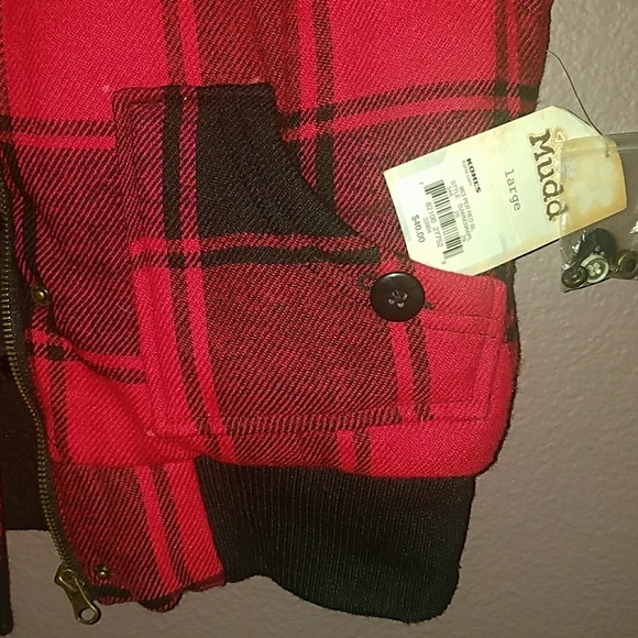 NEW with tags Red and Black plaid vest - Picture 3 of 4
